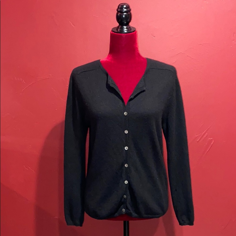 Sutton Studios Bloomingdales cashmere sweater